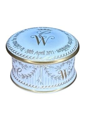 William & Catherine 2011 Marriage Round Trinket Box Royal Collection Bone China
